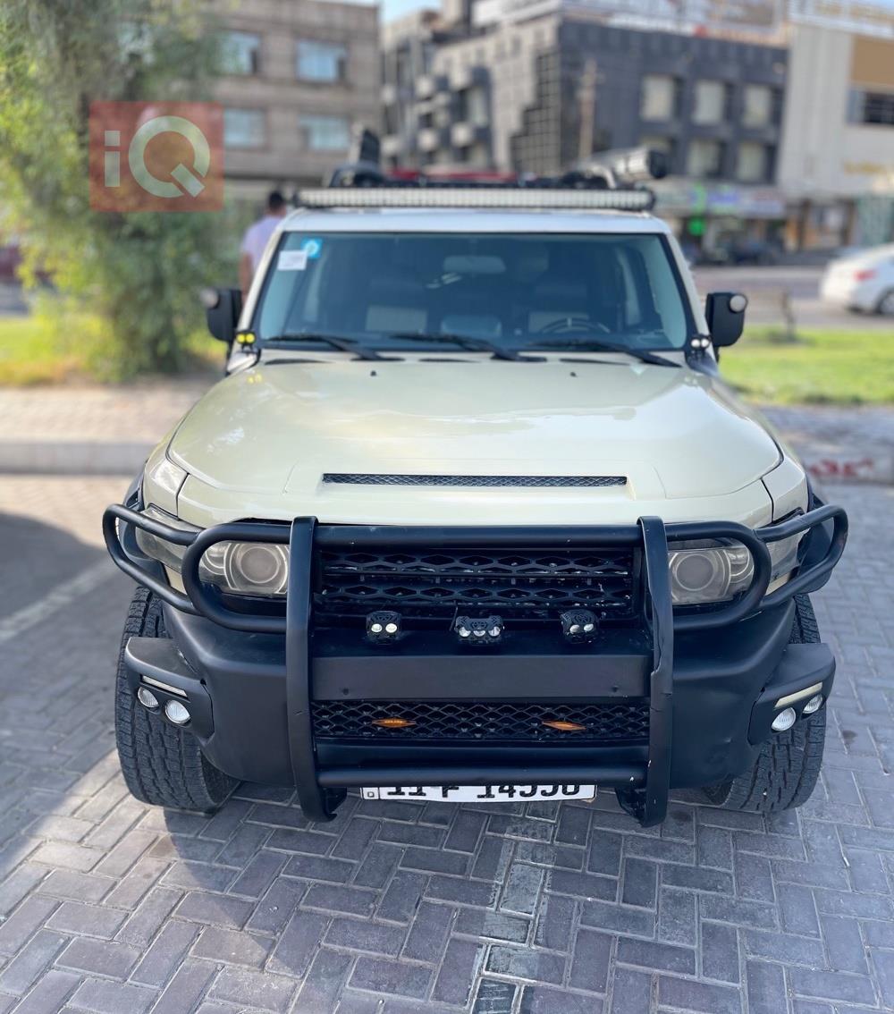 تويوتا إف جي كروزر